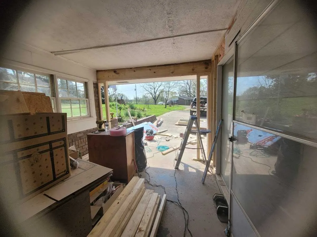 Air movers and dehumidifier for Drying & Dehumidification in Verona